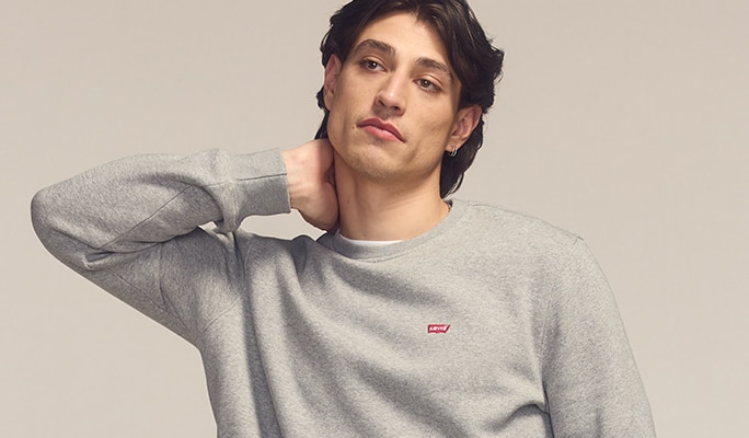 Sweaters & Sweatshirts