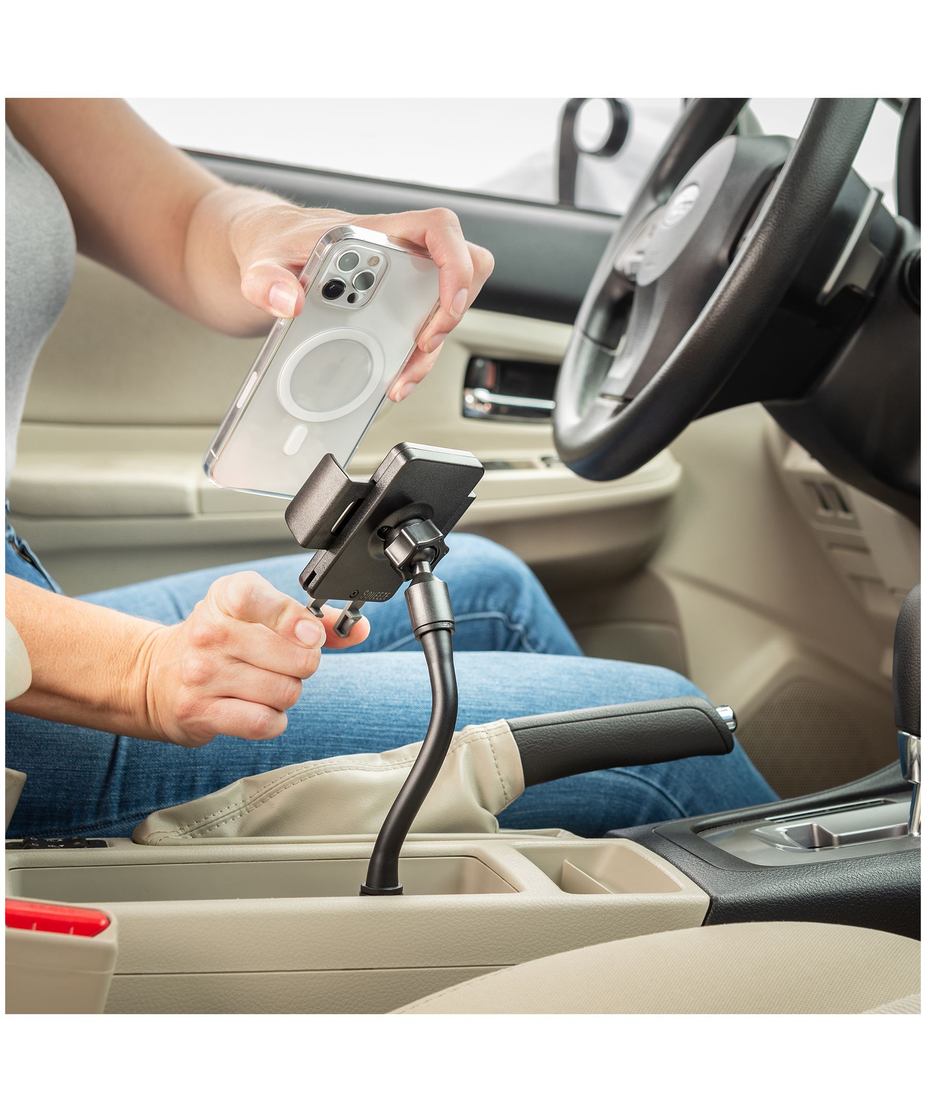 Support de fixation universel Squeeze pour porte-gobelet, Nite Ize Back_Angled_Left