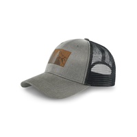 Casquette de baseball avec arrière en filet et écusson à motif de montagne, WindRiver Front_Three_Fourths_Angled_Left