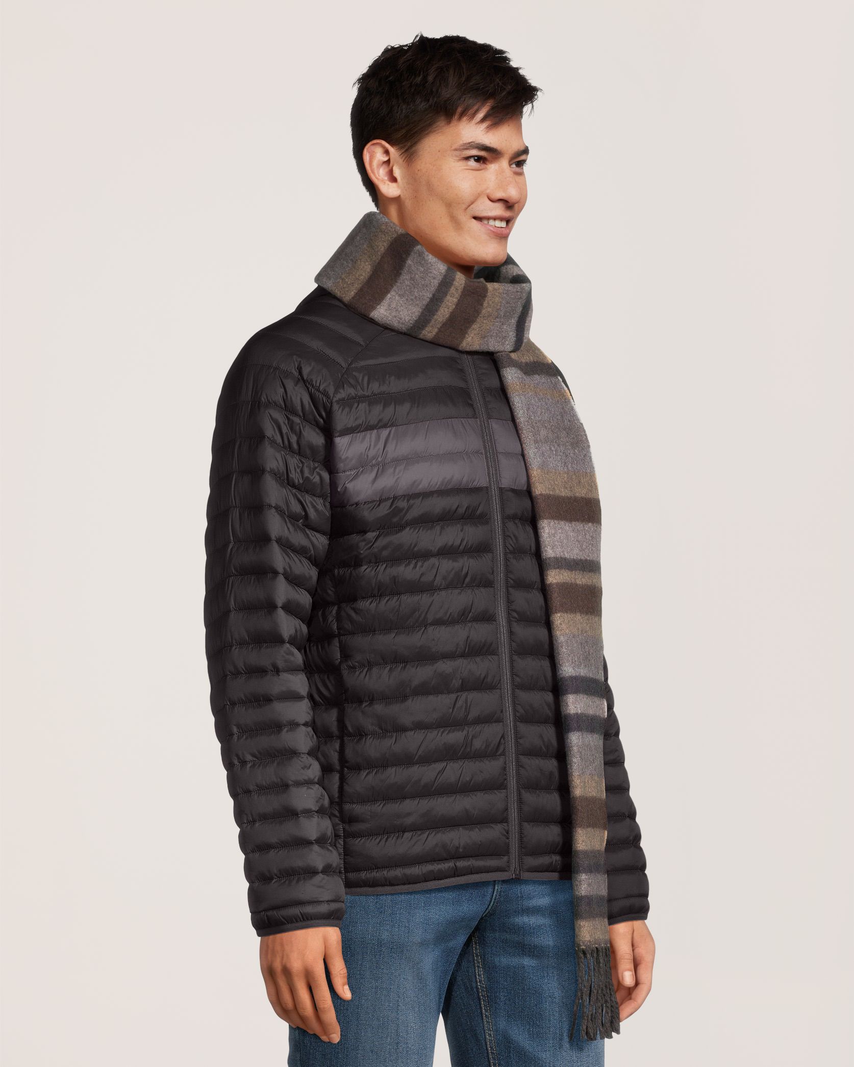 WindRiver Stripe Scarf Front_Angled_Right