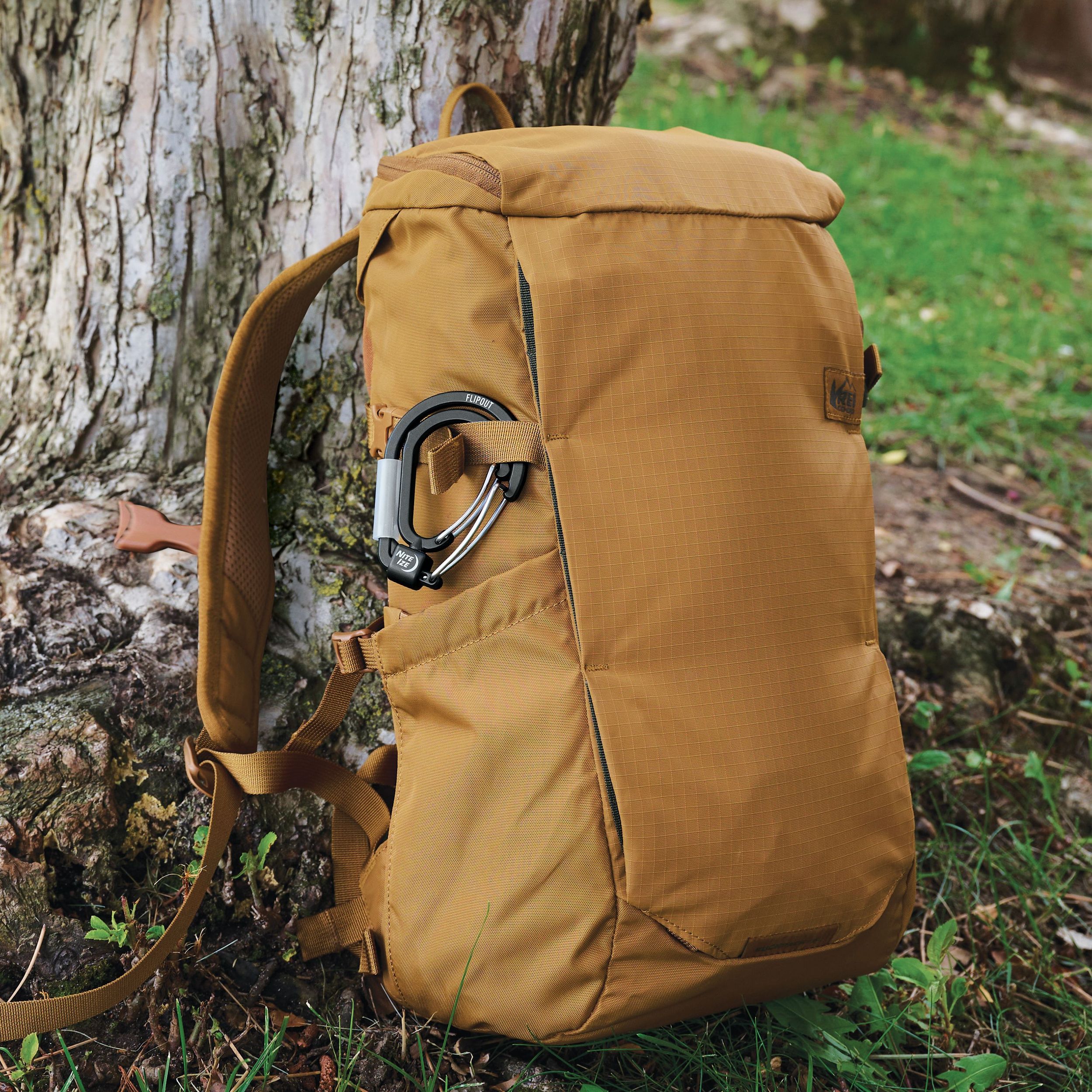 Mousqueton rabattable, Nite Ize Front_Angled_Left