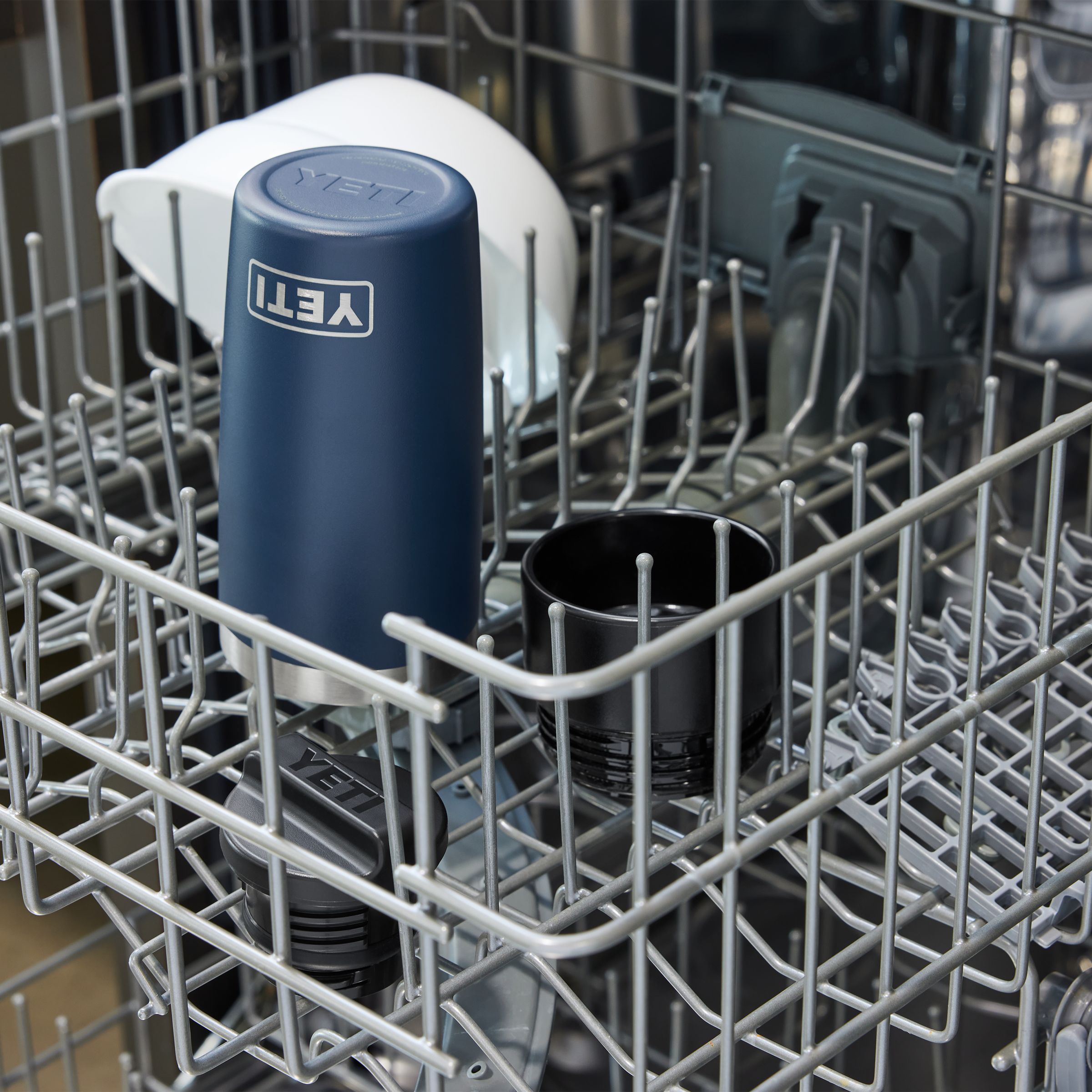 YETI Rambler® 16 oz Stainless Steel Travel Mug