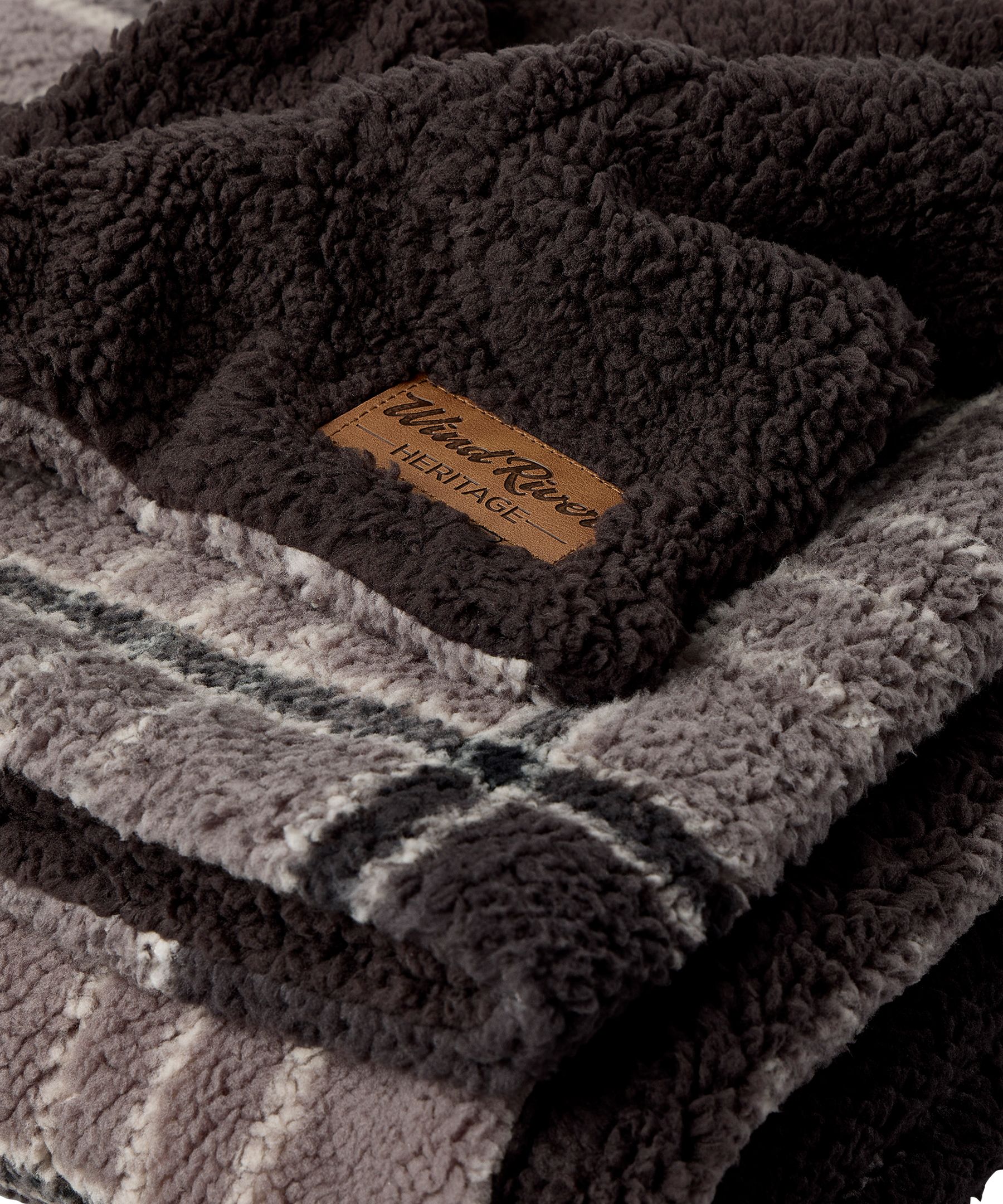 WindRiver Heritage Double Sided Sherpa Blanket CloseUp