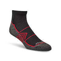Chaussettes sport basses et rembourrées driWearMC pour hommes, Matrix - Achetez-en un paquet et obtenez-en un autre Front_Angled_Right
