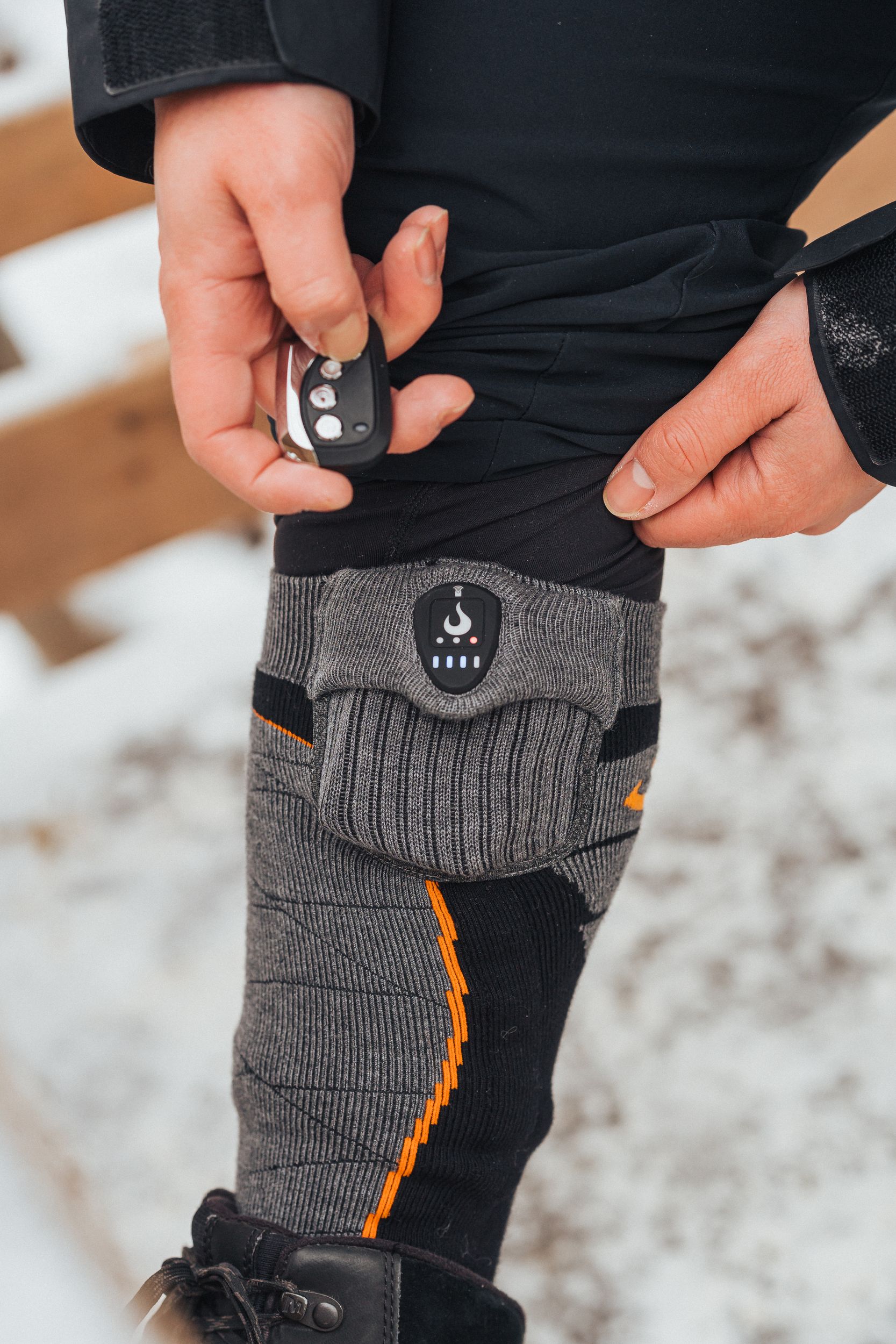 Chaussettes chauffantes rechargeables pour hommes, Heat Up, Vendor Labels CloseUp