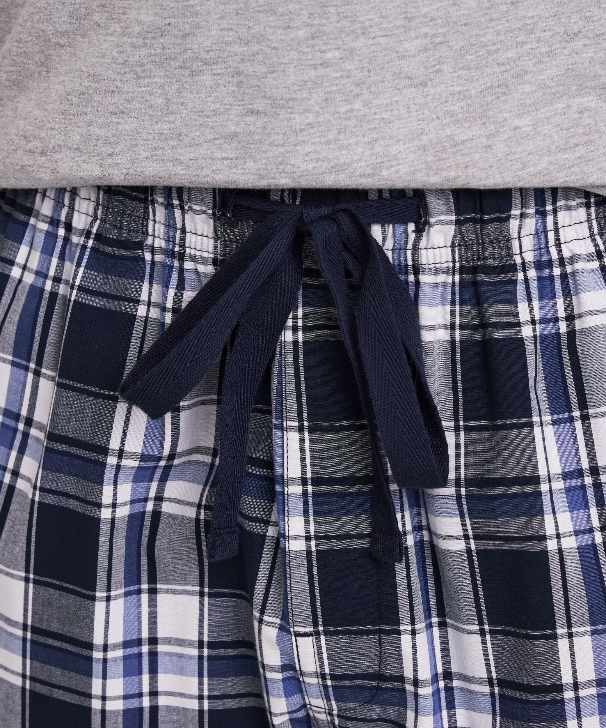 Denver Hayes Men's Woven Plaid Lounge Plant