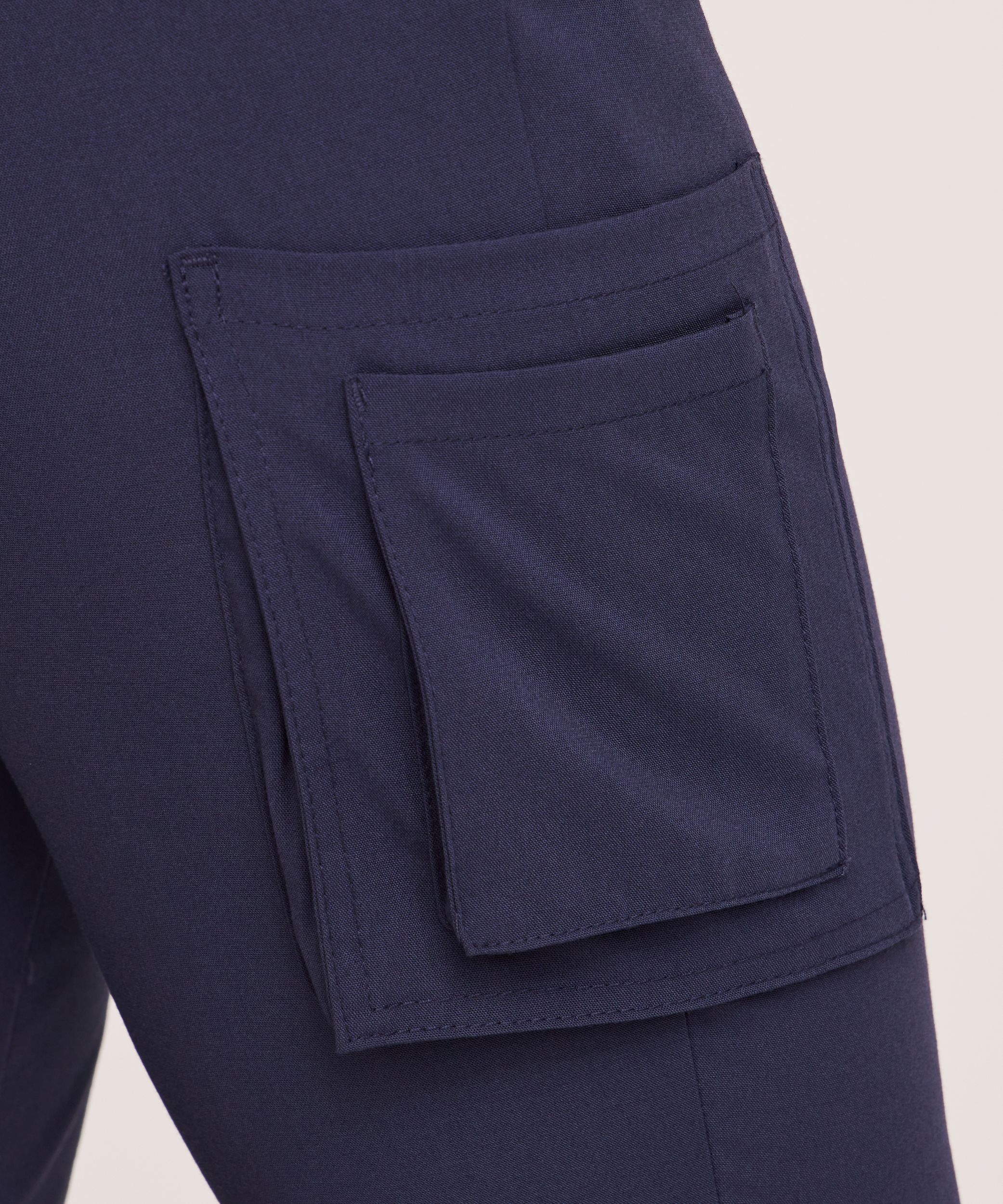 Pantalon d’uniforme médical Health Pro Heart de HEALTH PRO à poche cargo et à ceinture élastique avec cordon de serrage, pour femmes, Women's Heart