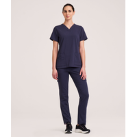 Haut d'uniforme médical Health Pro Heart de HEALTH PRO de couleur unie à encolure en V et à 5&nbsp;poches pour femmes, Women's Heart Front_Flat