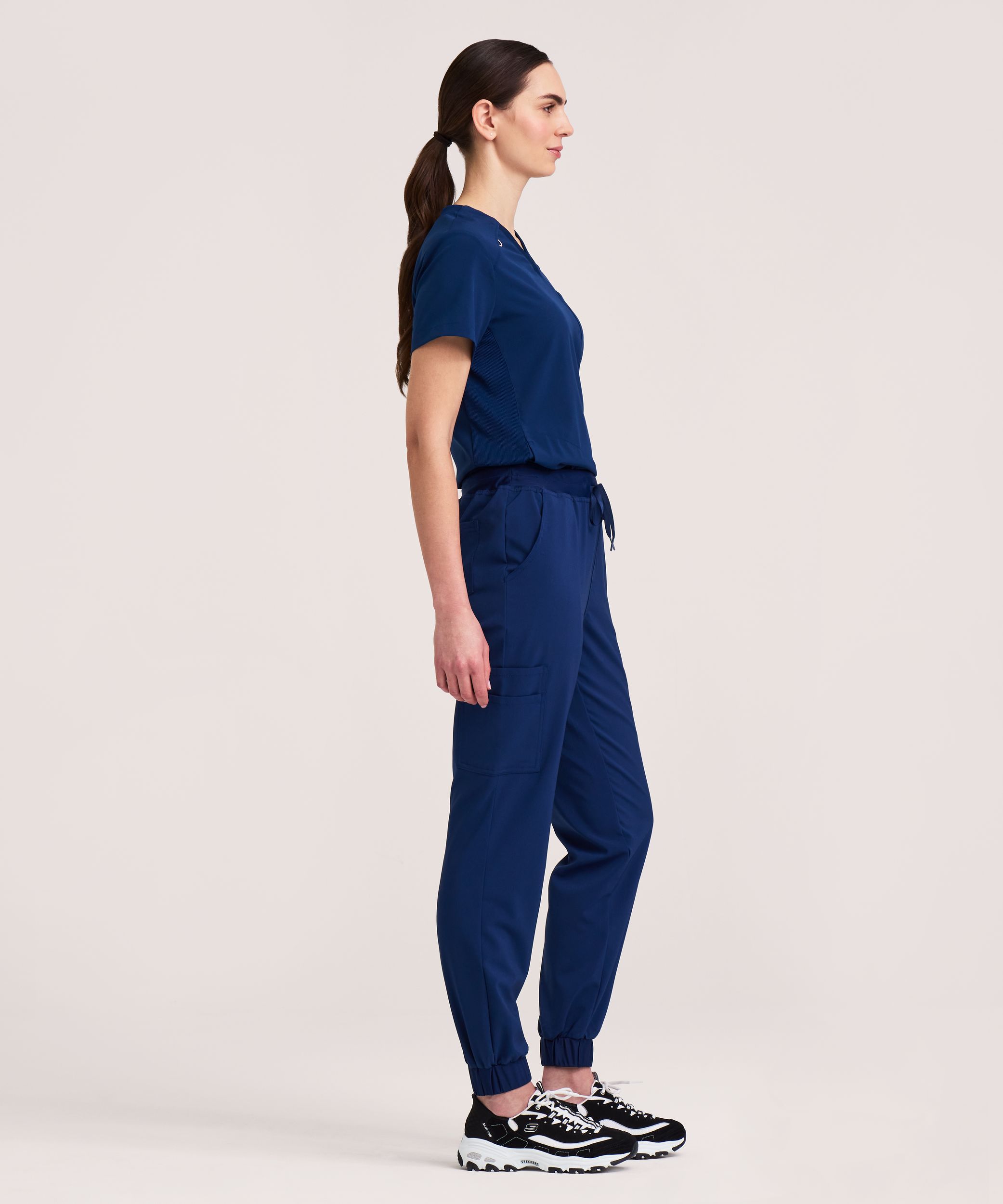 Pantalon d’uniforme médical cargo Scrubletics style jogging pour femmes