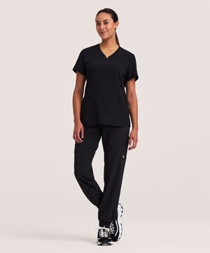 Haut d’uniforme médical à encolure en V Performance pour femmes, Scrubletics
