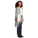 Foulard de style ruana à blocs de couleur avec frange pour femmes, Denver Hayes Front_Three_Fourths_Angled_Right