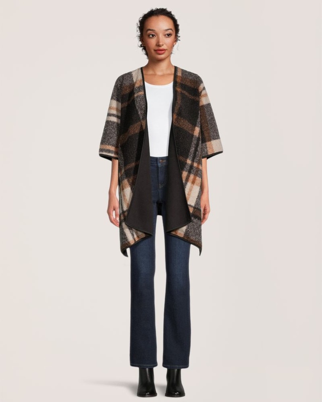 Foulard de style ruana en molleton à carreaux réversible pour femmes, Denver Hayes Front_Flat