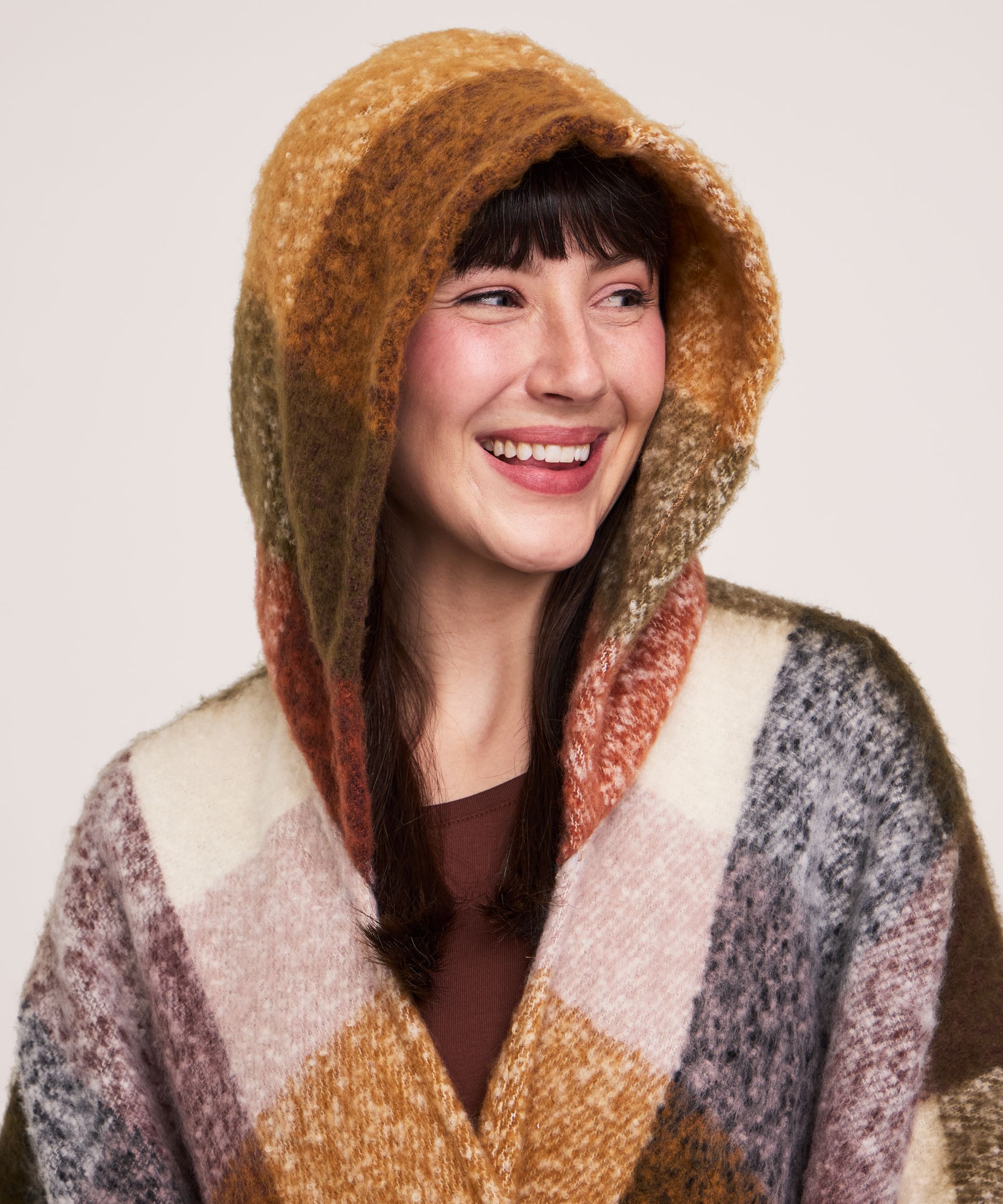 Denver Hayes Women's Hooded Shawl Ruana With Pockets