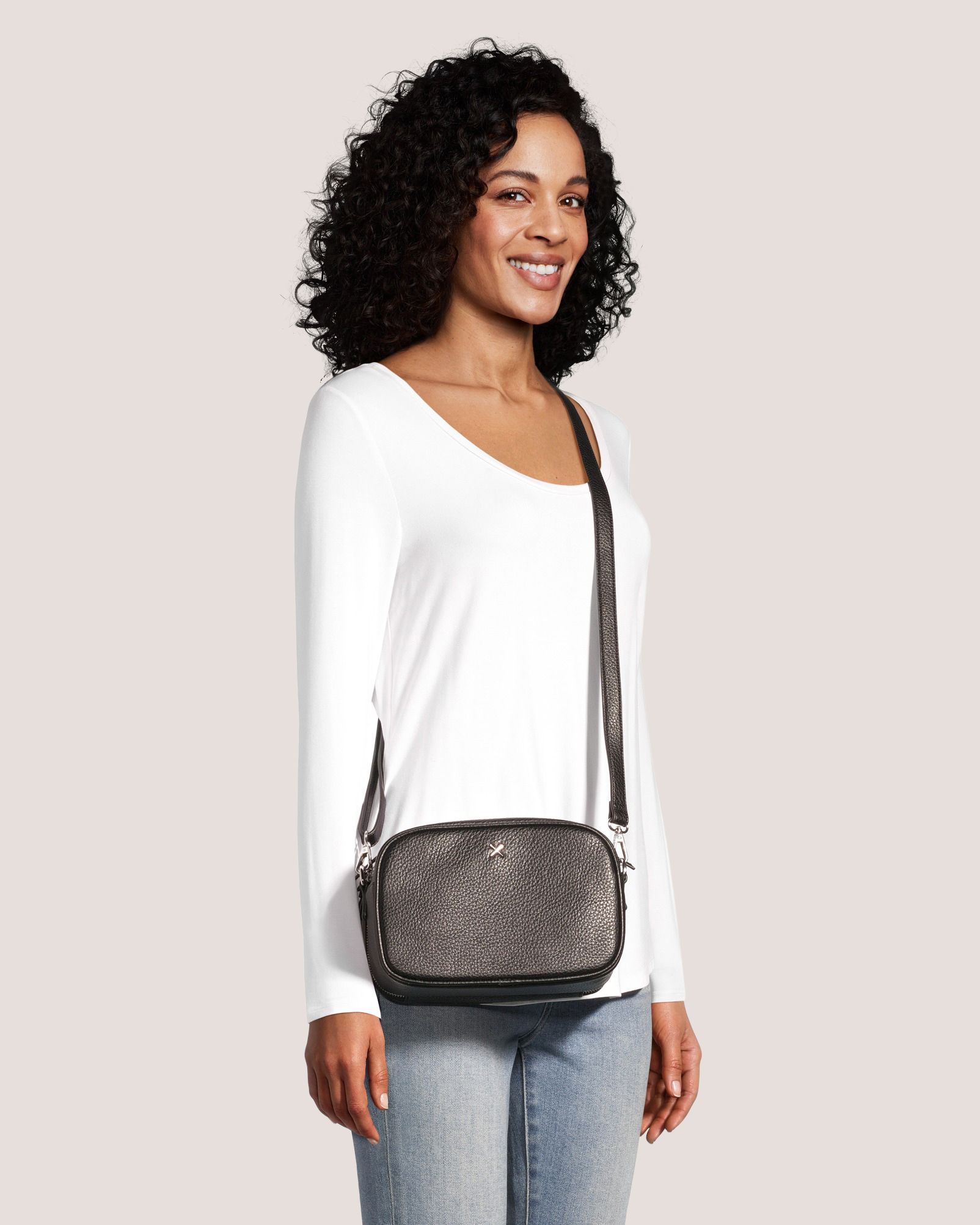 Denver Hayes Women's Boxibelle Square Crossbody Bag