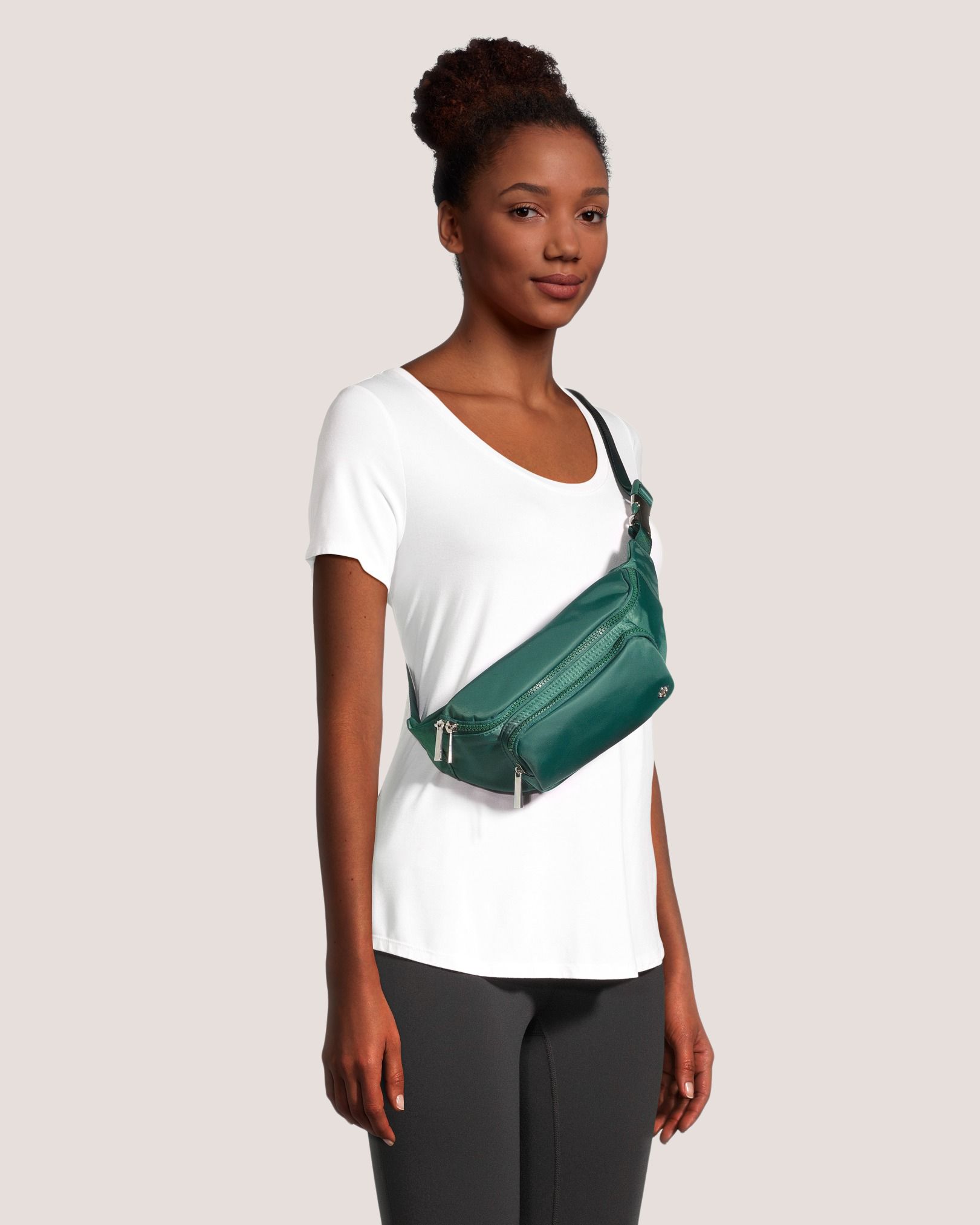 Shambhala Women's Nova Flow Front Pocket Hip Pack