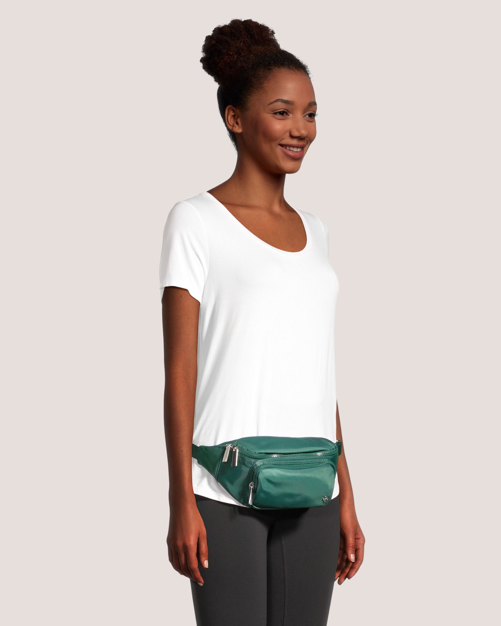 Shambhala Women's Nova Flow Front Pocket Hip Pack