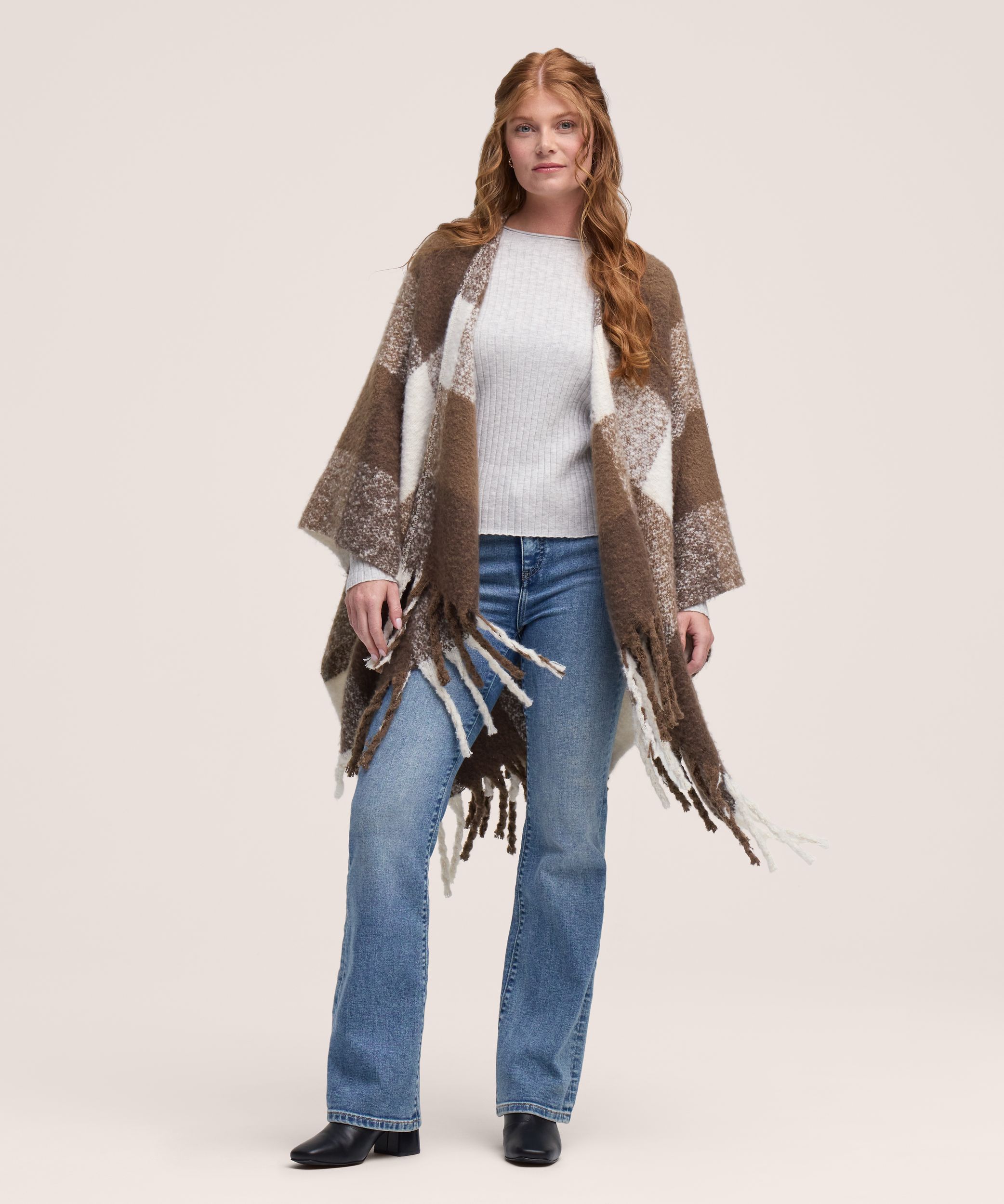 Ruana en molleton à franges pour femmes, Denver Hayes Front_Flat