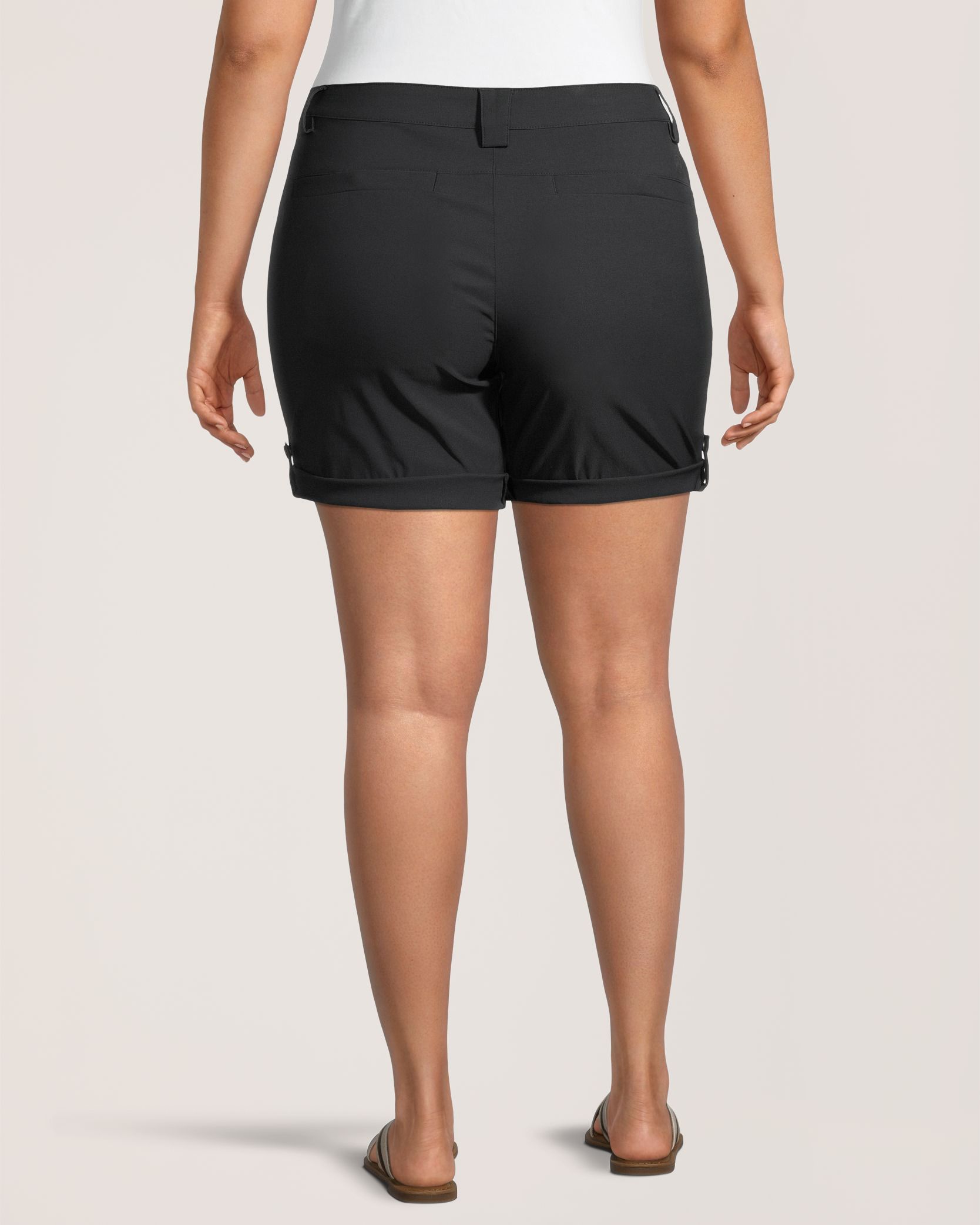 WindRiver Women's Performance Quick Dry Shorts with Zippered Cargo Pockets