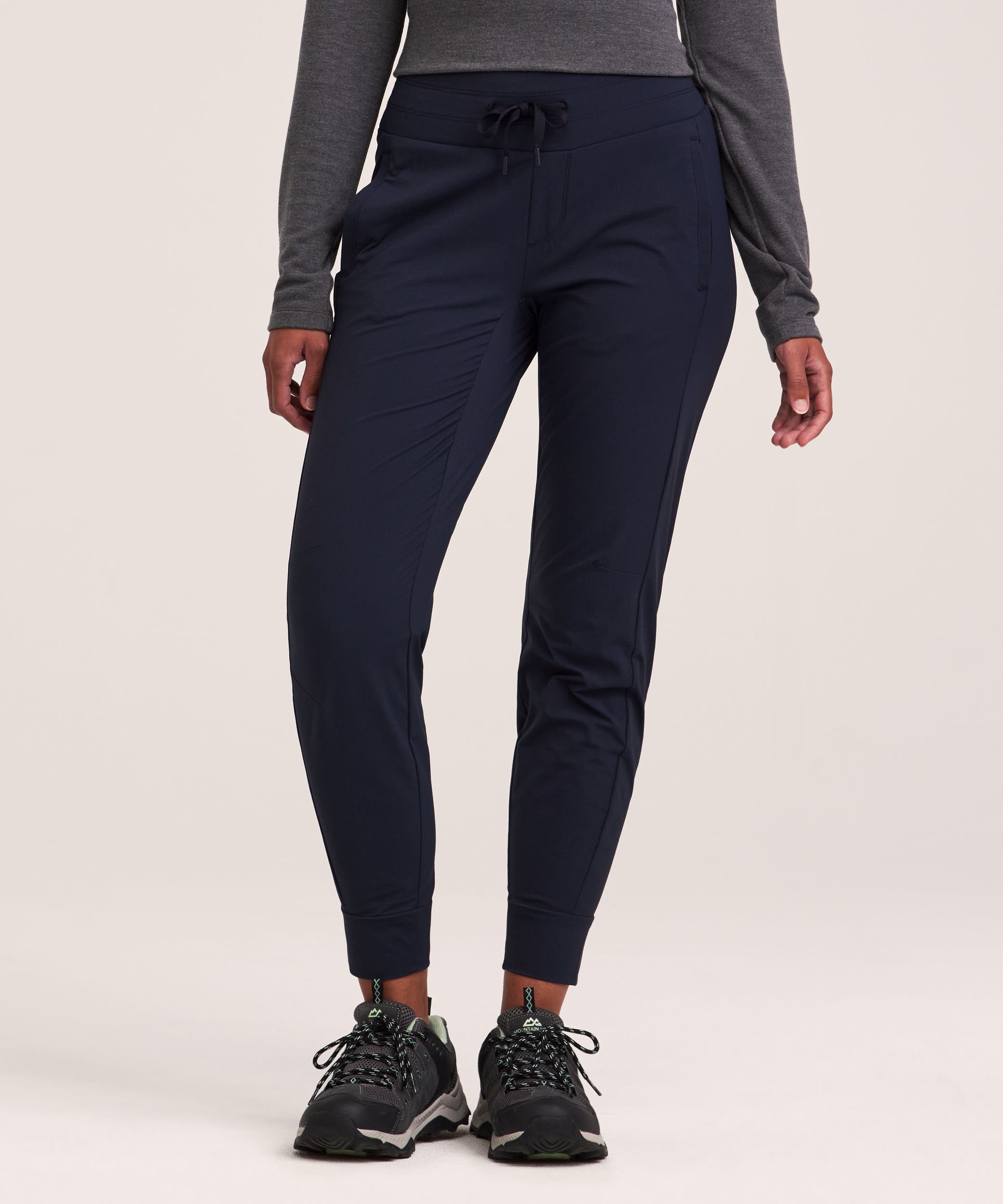 WindRiver Women's Hyperdri UPF Jogger Pants