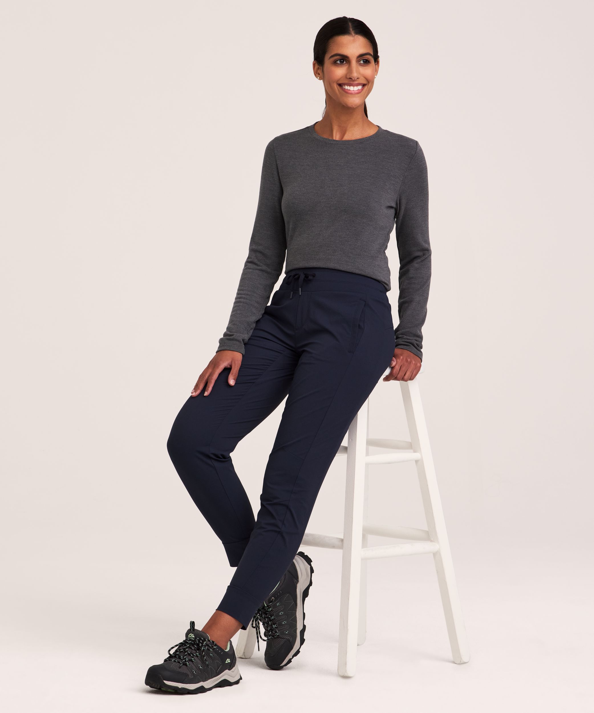 WindRiver Women's Hyperdri UPF Jogger Pants