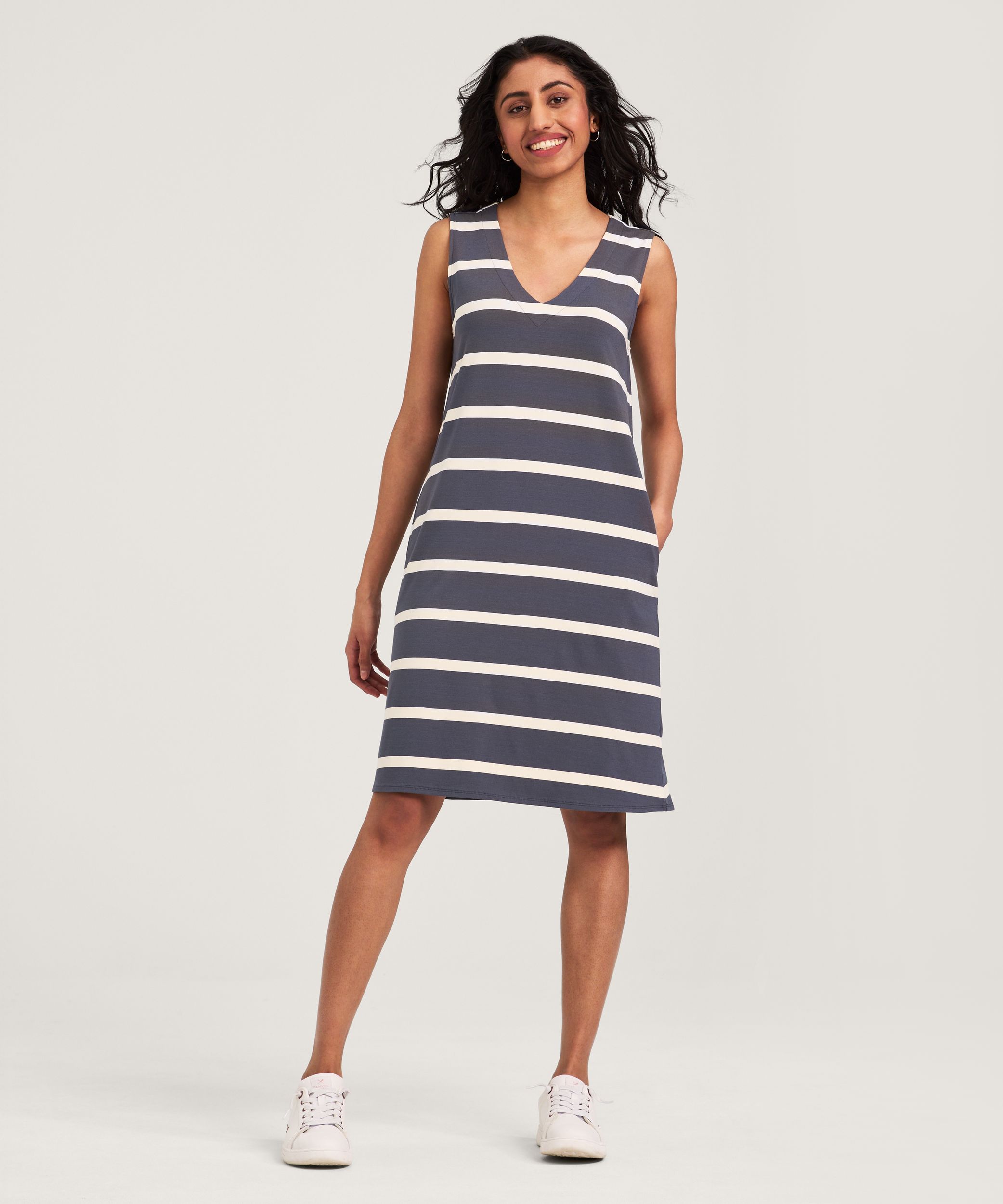 Robe en tricot à encolure en&nbsp;V avec poches pour femmes, Denver Hayes