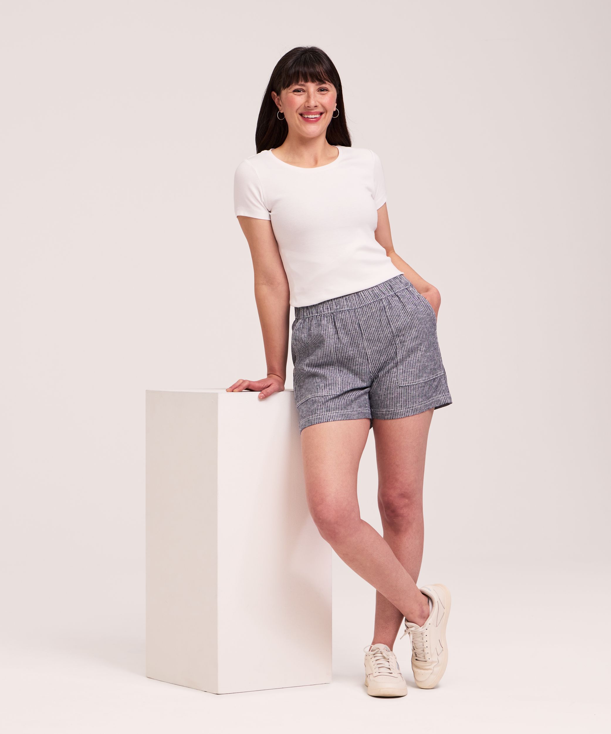 Denver Hayes Women's Pull-On Linen Blend Shorts