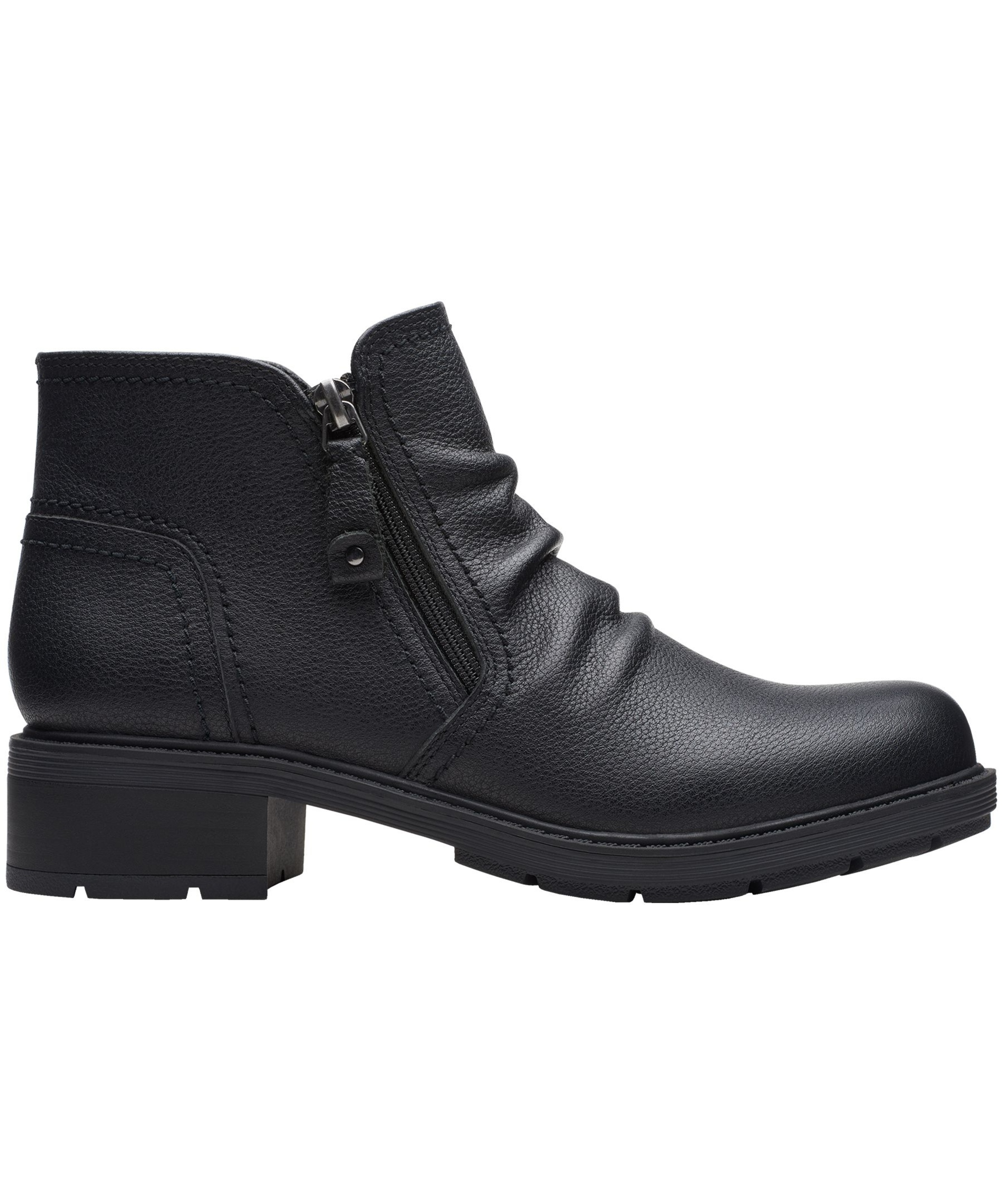 clarks women's dove roxana chukka boot