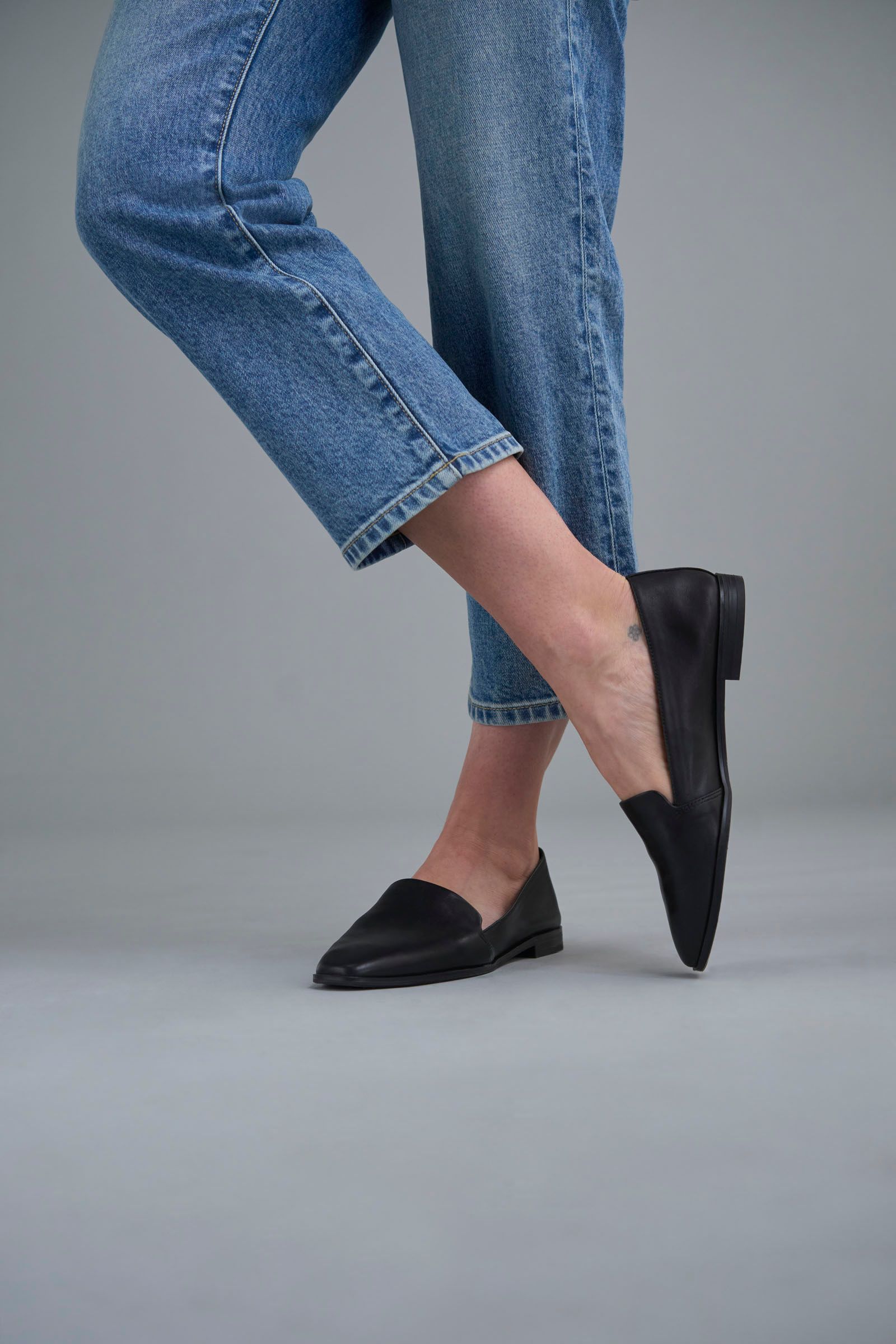 Denver Hayes Women's Lili Leather Loafer Shoe