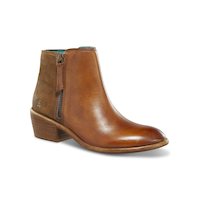 Denver Hayes Women's Monica Leather Ankle Boots Front_Three_Fourths_Angled_Right