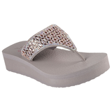 Sandales pour femmes, Vinyasa Oval Gem, Skechers Front_Three_Fourths_Angled_Right