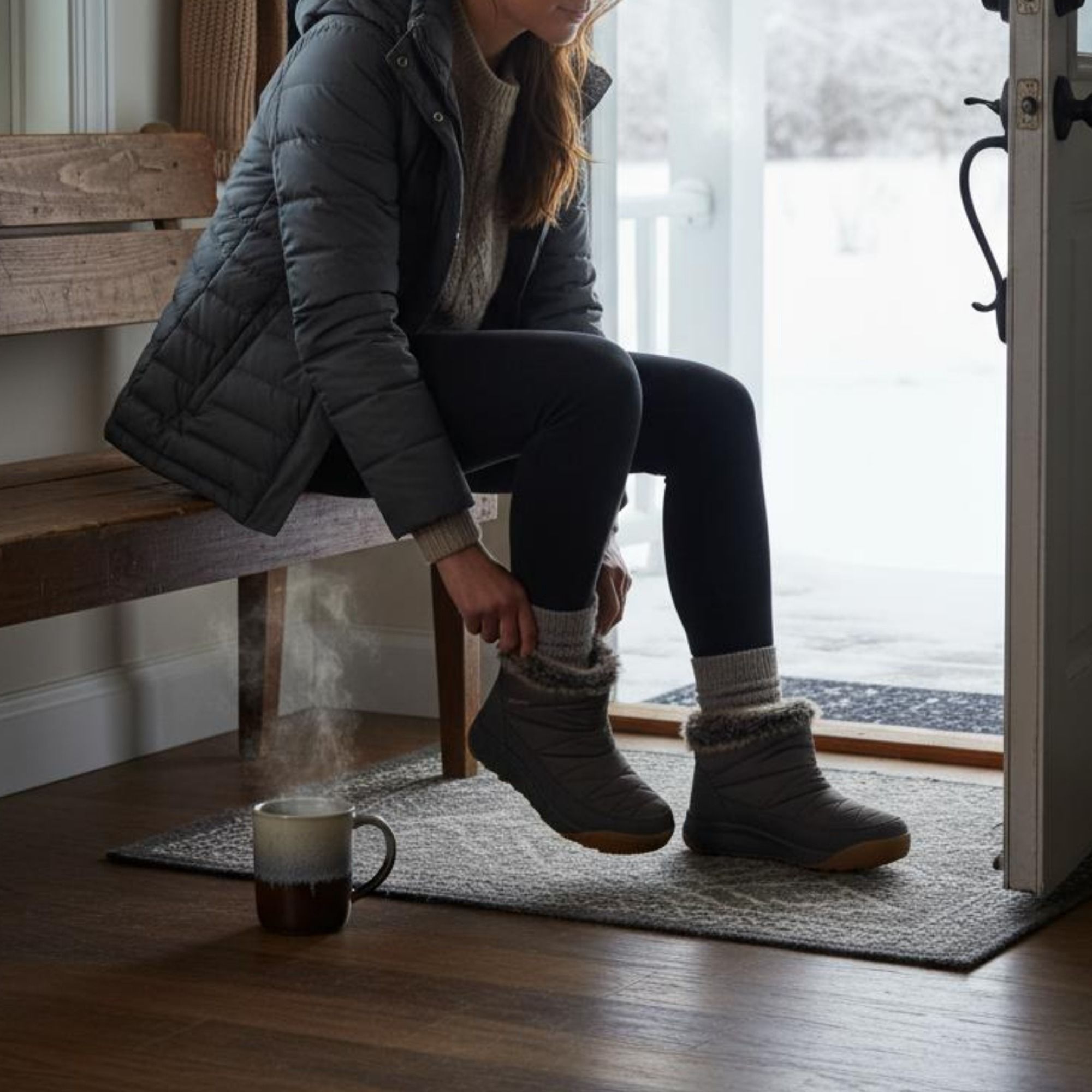 Columbia Women's Minx Xtra Shorty 200G Boots - Wide