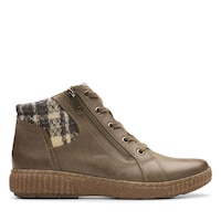 Clarks Women's Caroline Spice Leather Boots Side_Right
