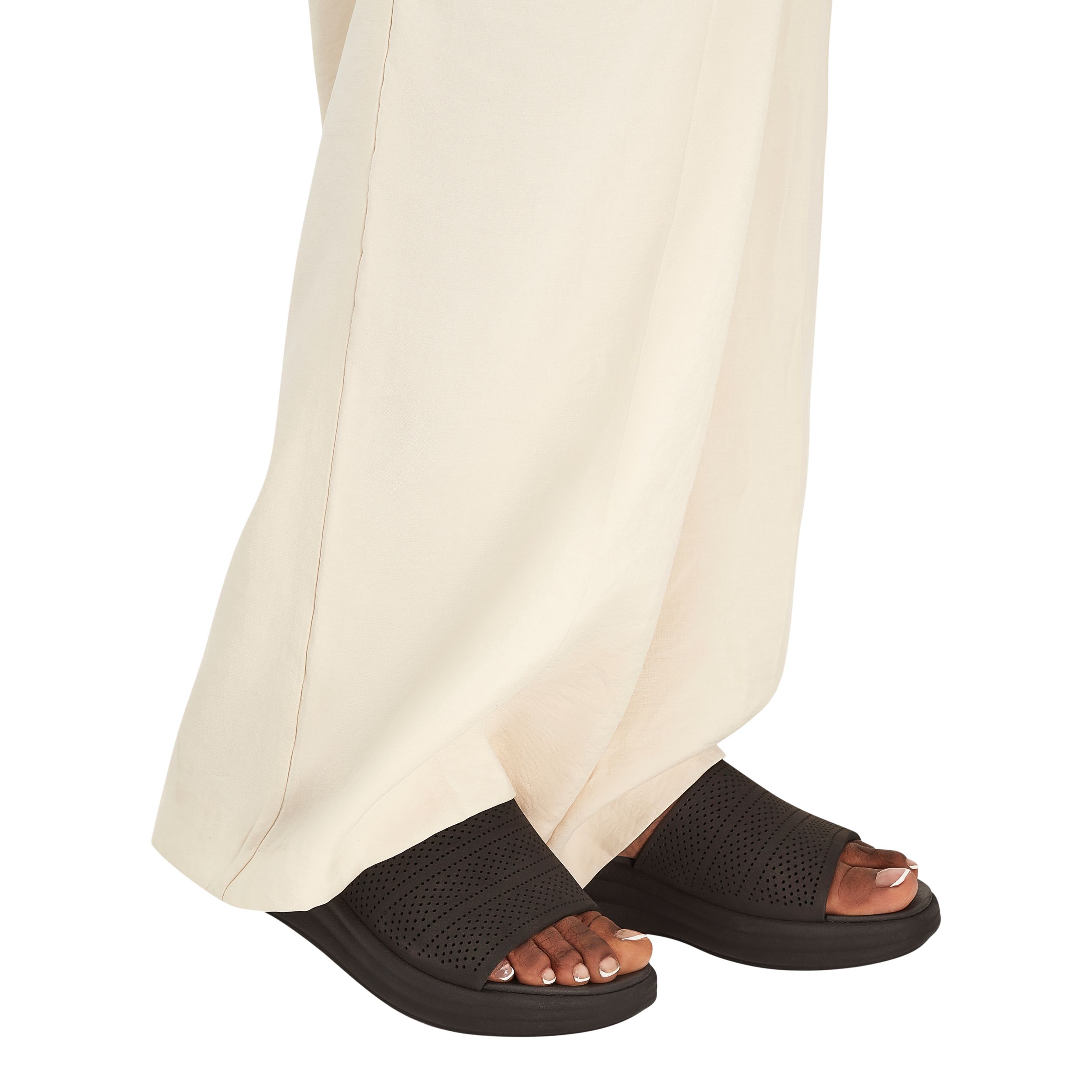 Clarks Women's Drift Twist Wide Sandal