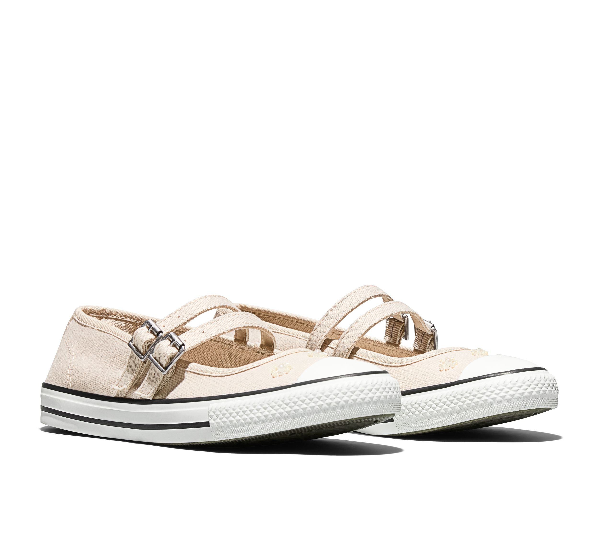 Converse Women's Chuck Taylor All Star Daint Mary Jane Beads Sneakers