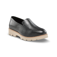 Flâneurs en cuir pour femmes, Iris, Denver Hayes - pointure large Front_Three_Fourths_Angled_Right