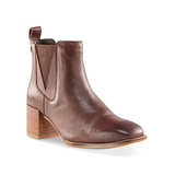 Denver Hayes Women's Veona Leather Chelsea Boots Front_Three_Fourths_Angled_Right