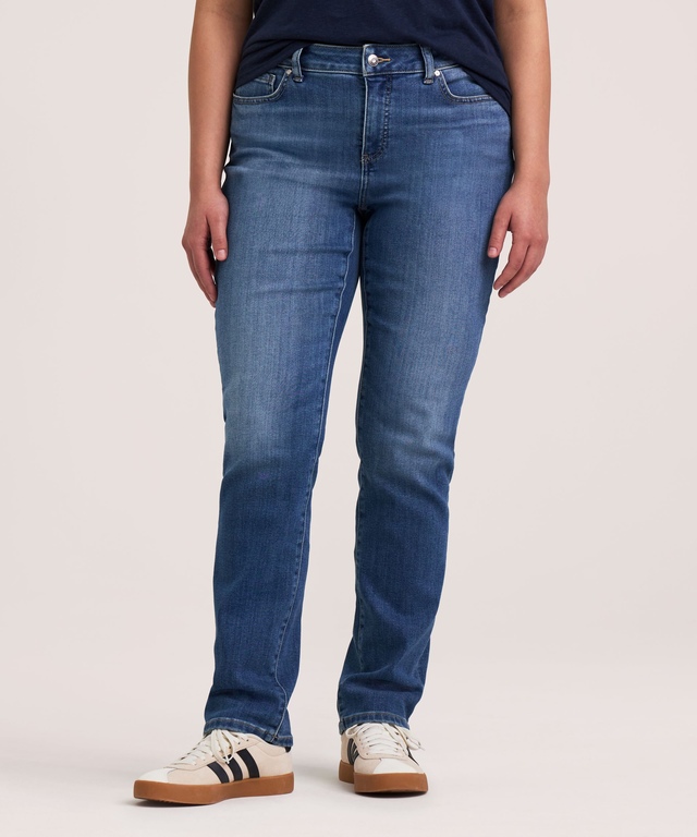 Denver Hayes Women's Curvy Fit Mid Rise Straight Jeans