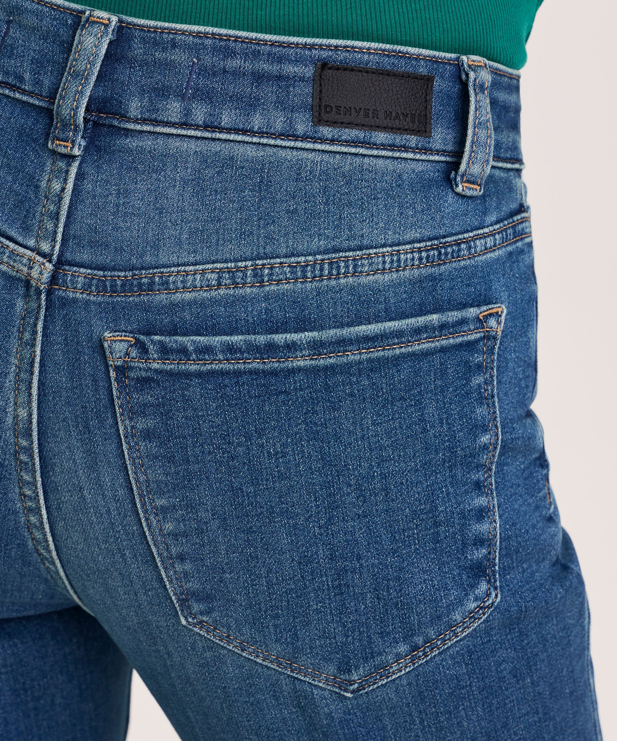 Jean Denver Hayes à jambe droite épousant les courbes pour femmes