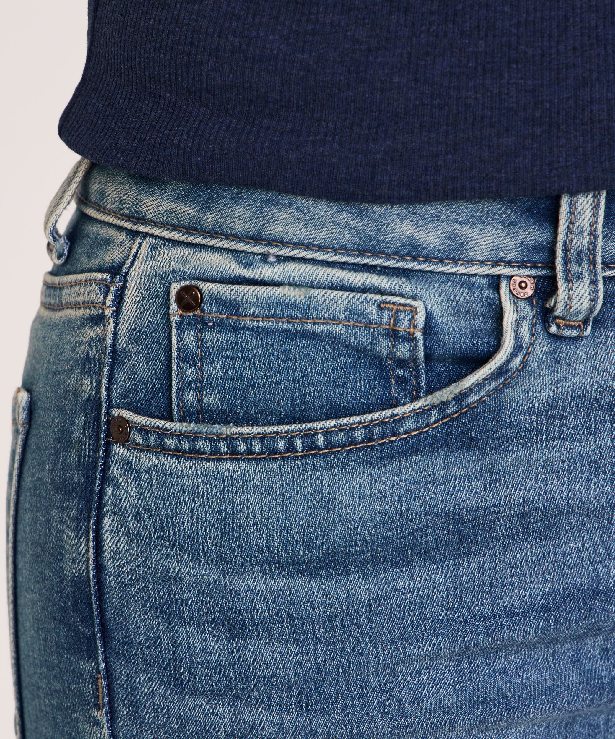 Jean étroit semi-évasé Denver Hayes à taille haute pour femmes