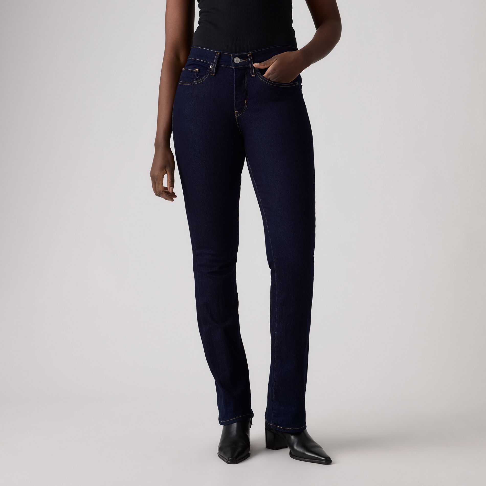 Jean galbant semi-évasé de Levi's à taille mi-basse pour femmes, 315