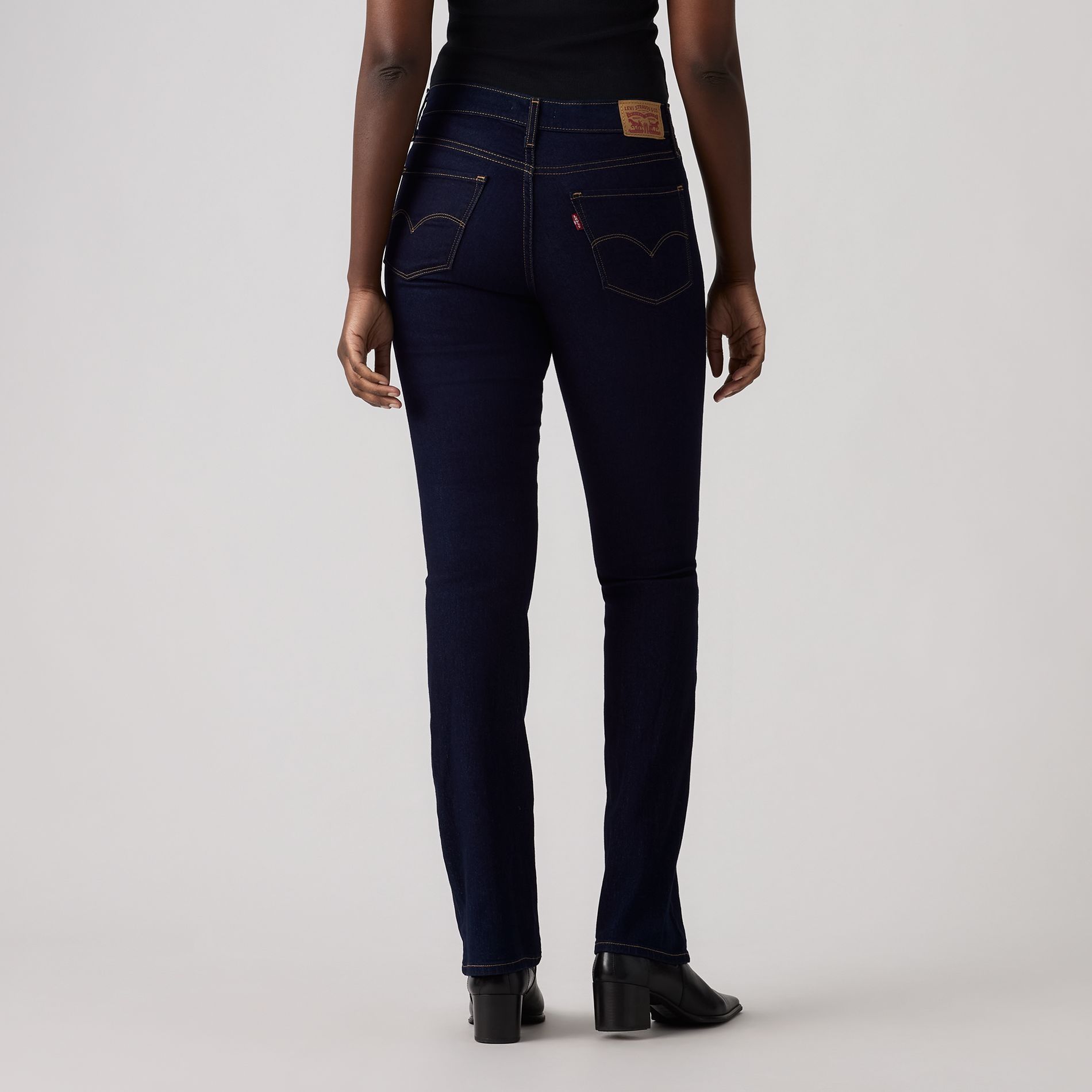 Jean galbant semi-évasé de Levi's à taille mi-basse pour femmes, 315