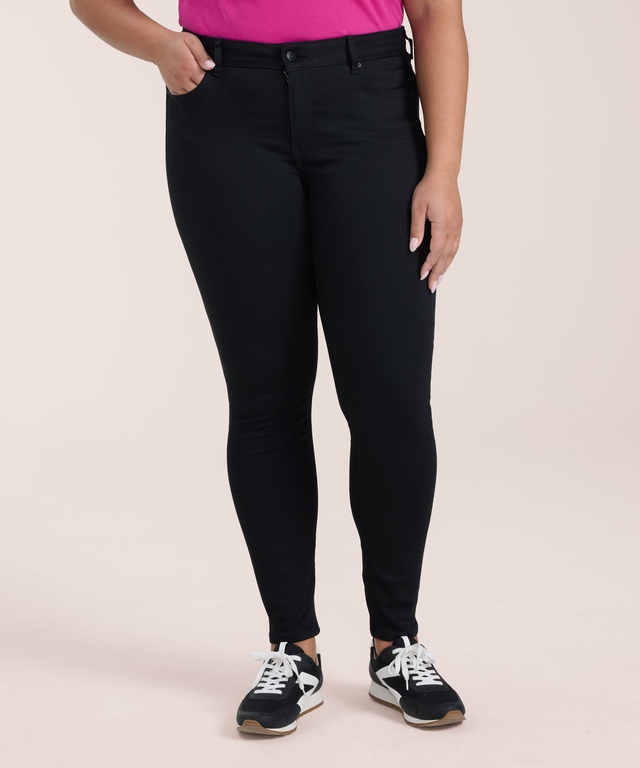 Denver Hayes Women's Curvy Fit Mid Rise Skinny Jeans