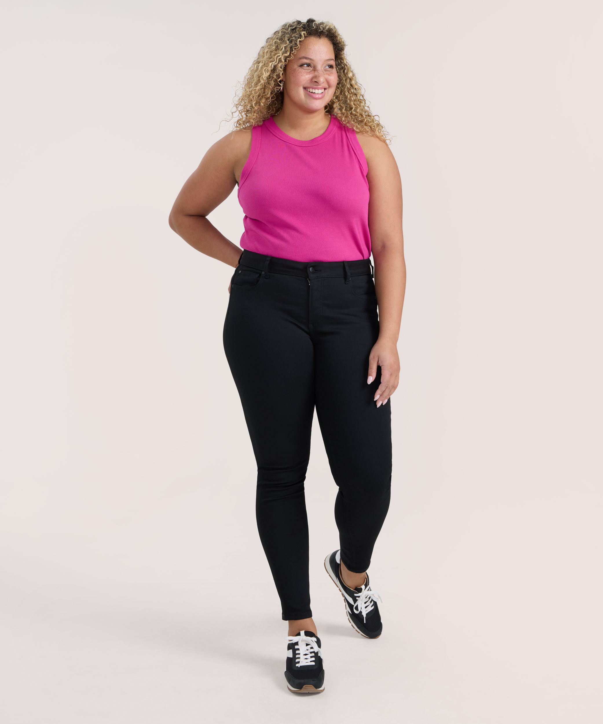 Denver Hayes Women's Curvy Fit Mid Rise Skinny Jeans