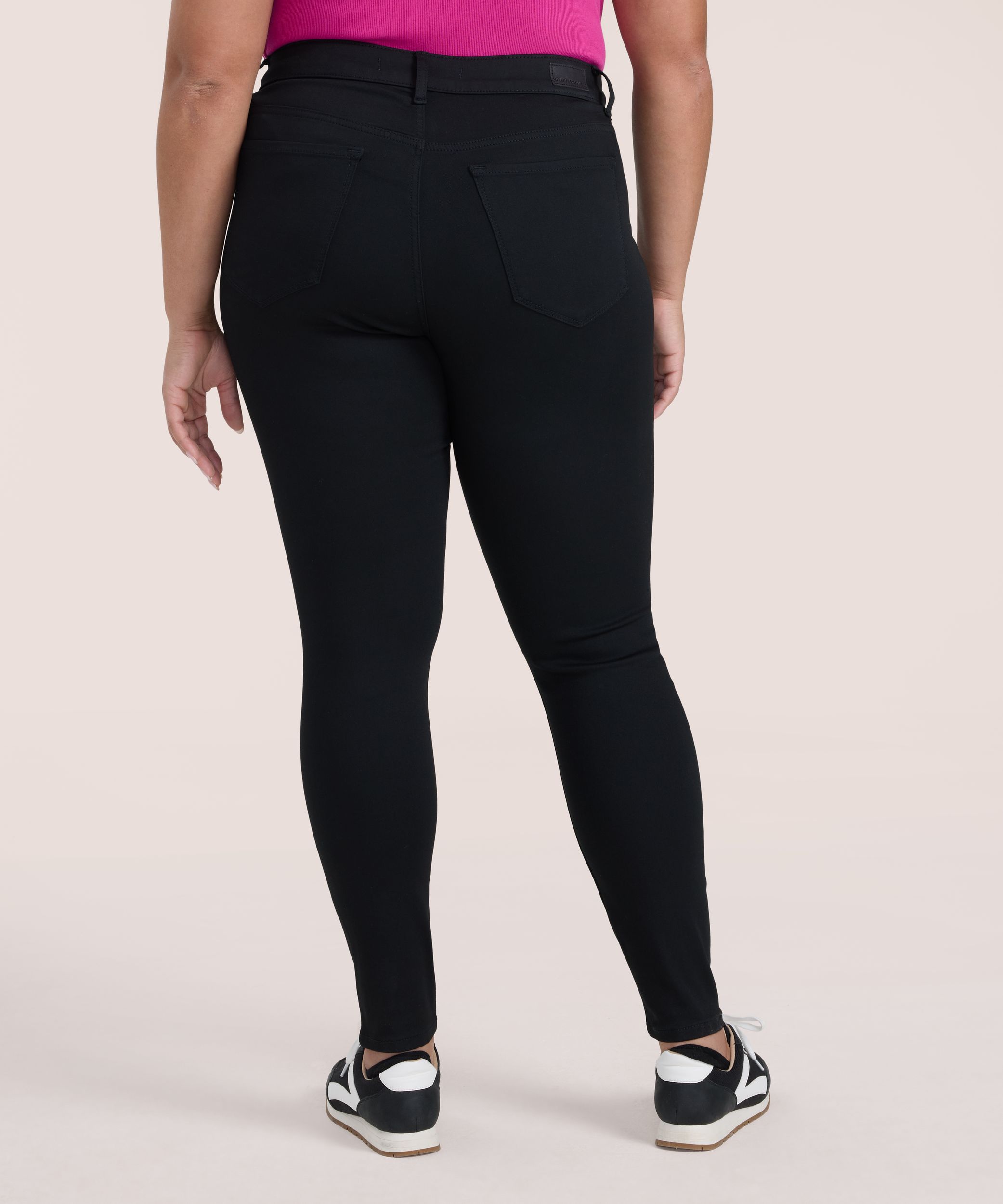 Denver Hayes Women's Curvy Fit Mid Rise Skinny Jeans