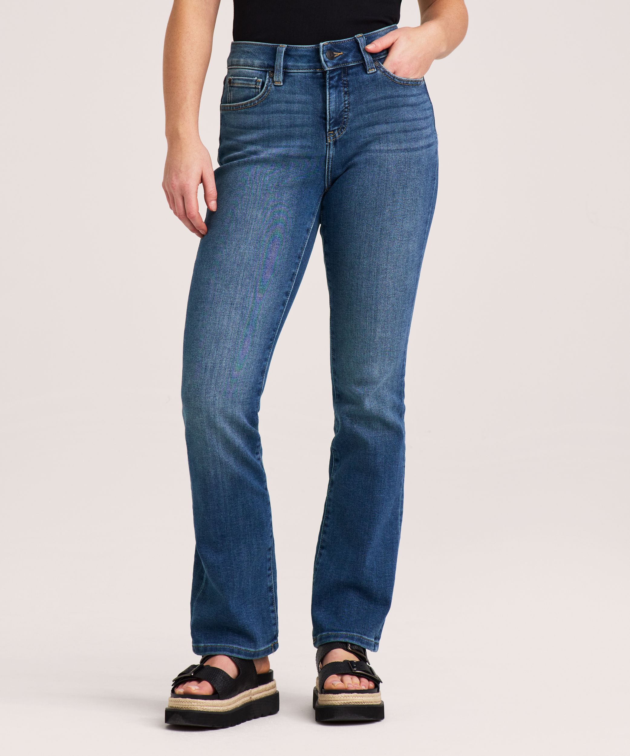 Denver Hayes Women's Curvy Fit Mid Rise Bootcut Jeans