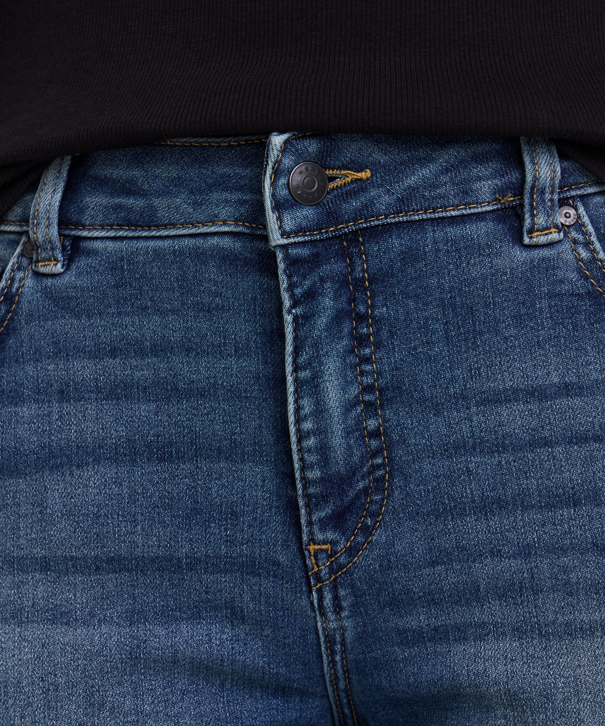 Denver Hayes Women's Curvy Fit Mid Rise Bootcut Jeans