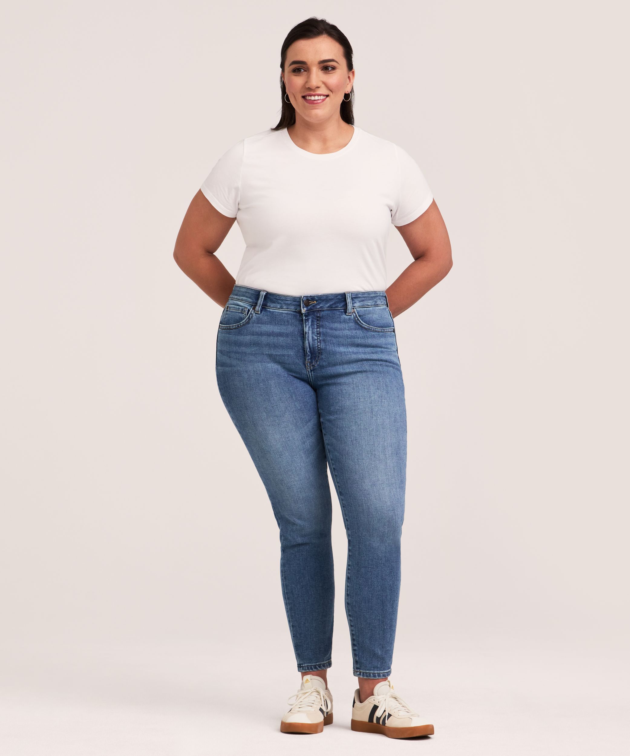 Denver Hayes Women's Curvy Fit Mid Rise Skinny Ankle Jeans