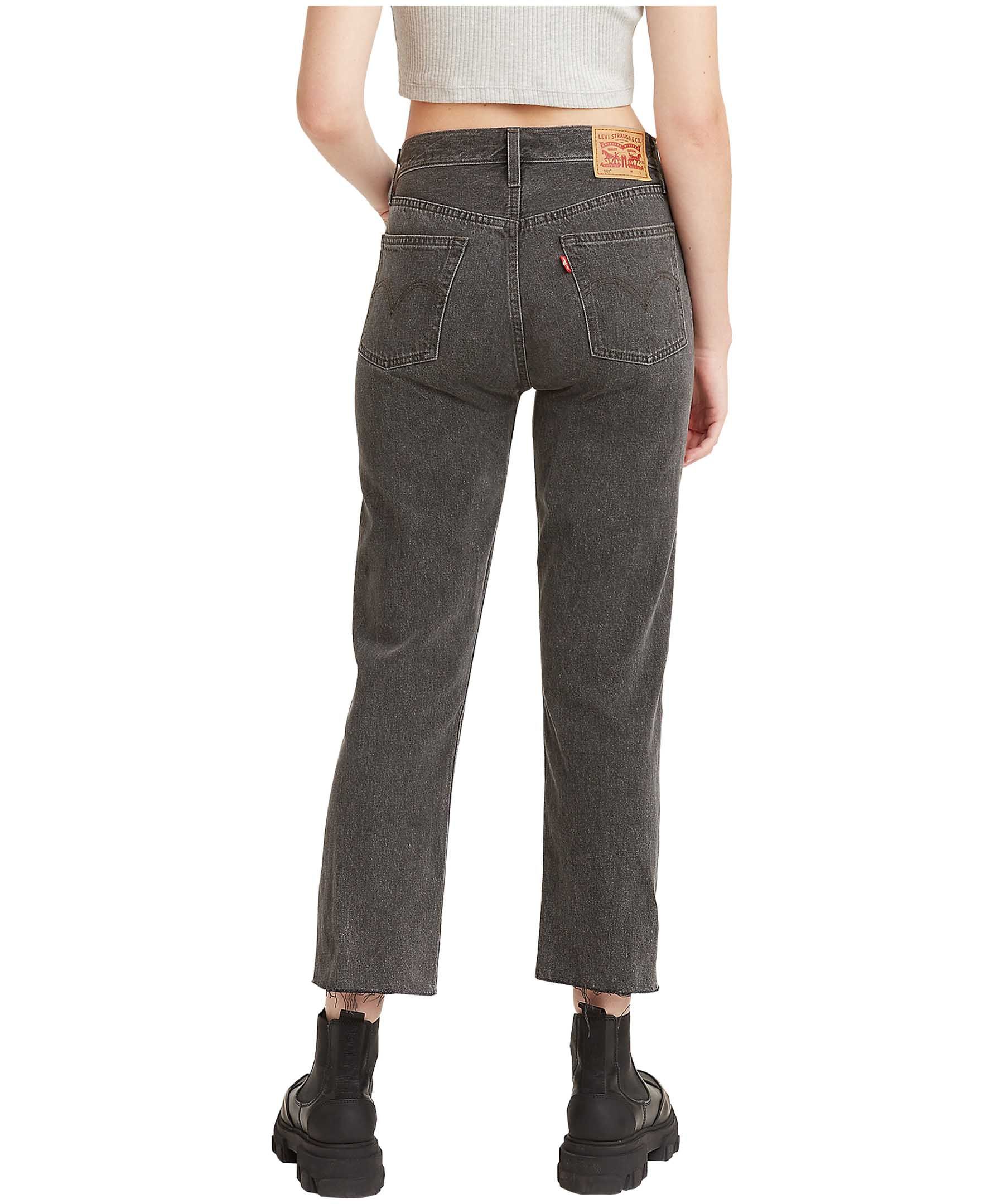 Levi's cropped best sale black jeans