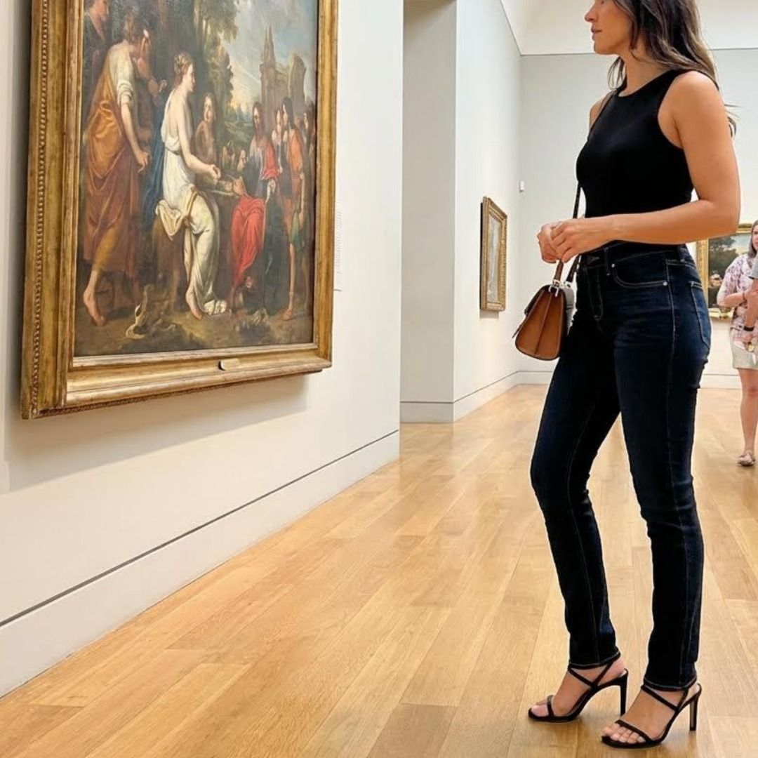 Silver Women's Elyse Mid Rise Straight Leg Jeans