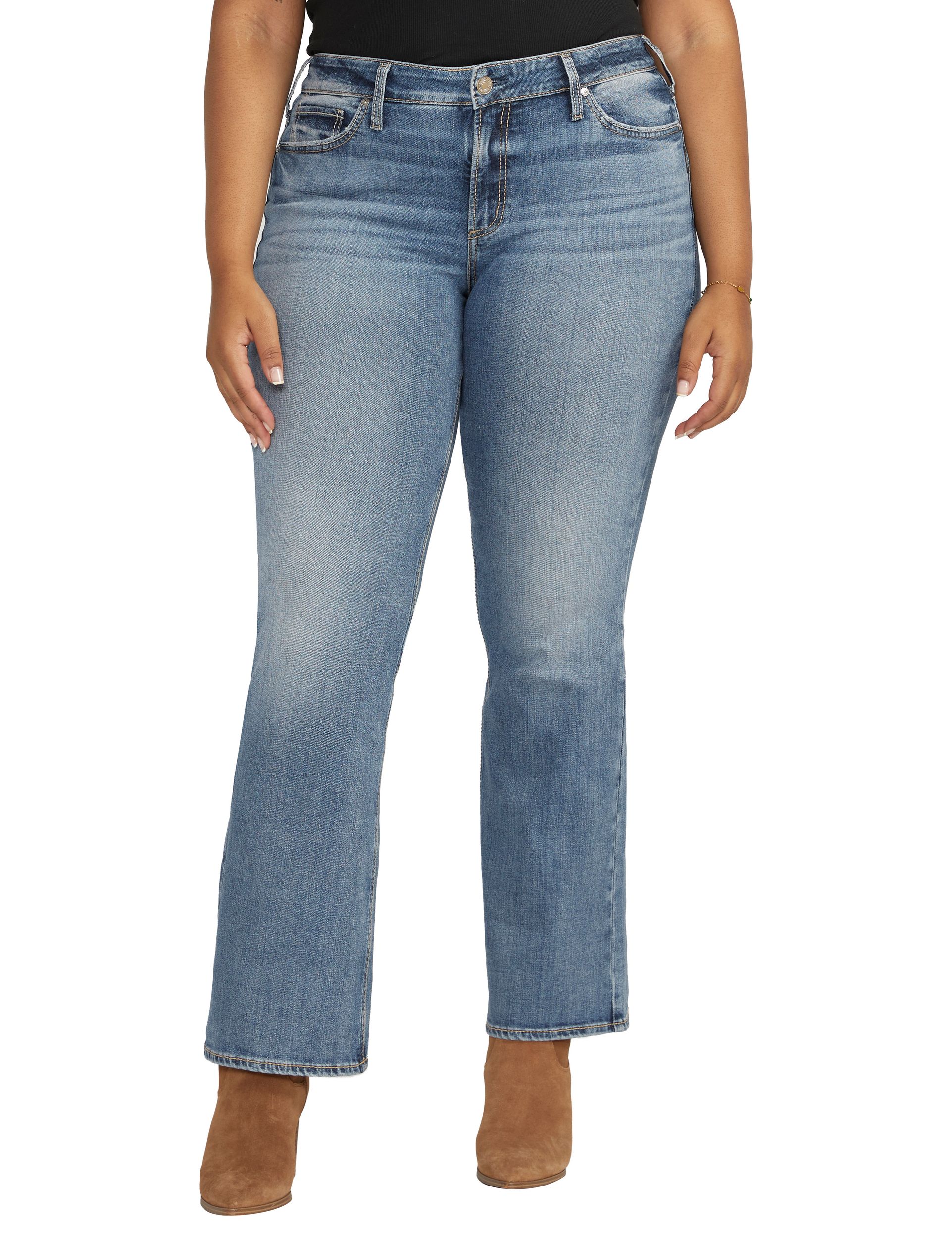 Silver Women's Suki Mid Rise Curvy Fit Bootcut Jeans